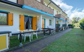 Charming Holiday Home In Rosolina With A Shared Pool